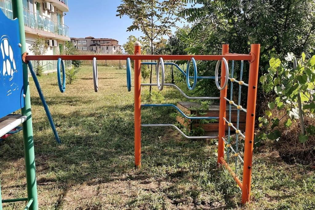 Уютен Апартамент Близо До Морето Igroeg Burgas Stad Buitenkant foto